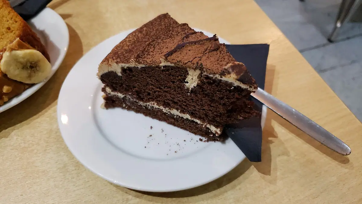 Janice Barfoot Cake and Sugarcraft – cake maker in Hedge End town centre